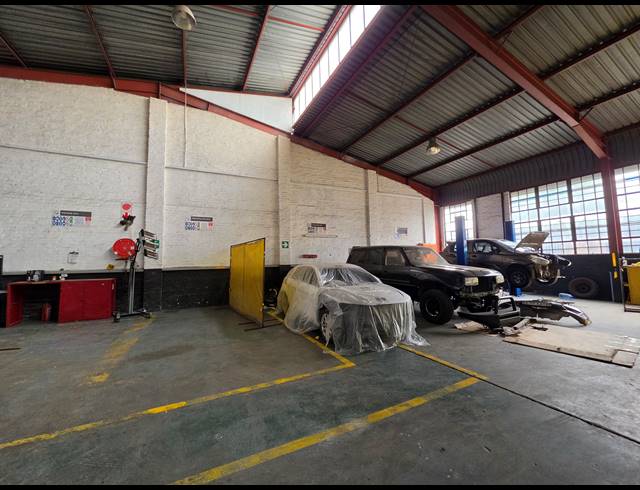 440M² WAREHOUSE TO LET IN WADEVILLE